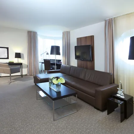 호텔 Lindner Airport, Part Of Jdv By Hyatt 4*