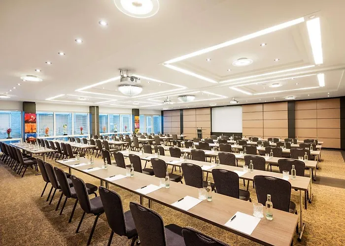 Hotel Lindner Airport, Part Of Jdv By Hyatt Düsseldorf