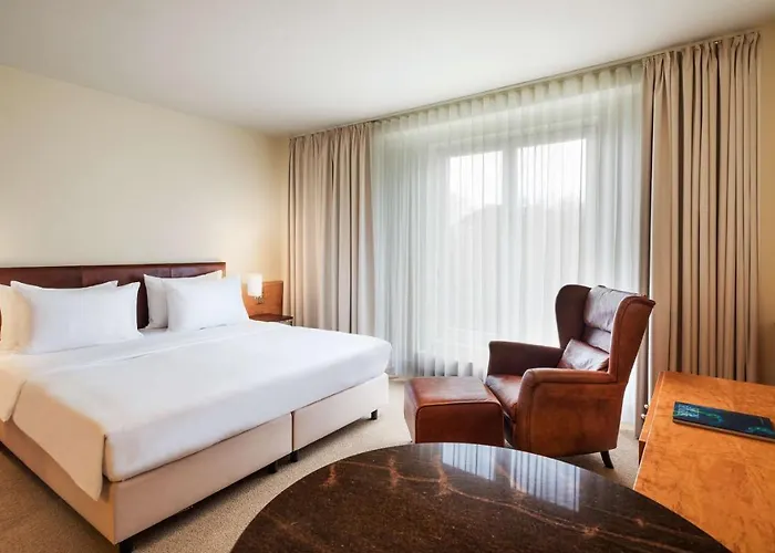 Hotel Lindner Airport, Part Of Jdv By Hyatt