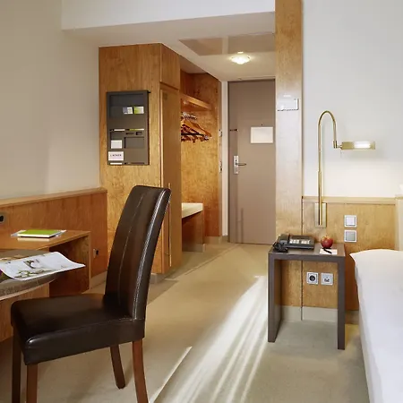 Hotel Lindner Airport