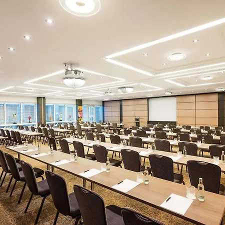 Szálloda Lindner Airport, Part Of Jdv By Hyatt Düsseldorf