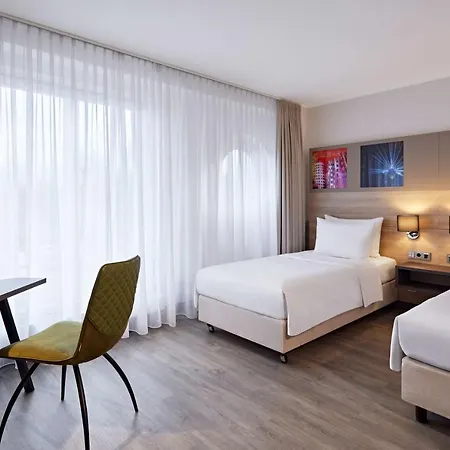 Hotel Lindner Airport, Part Of Jdv By Hyatt 4*