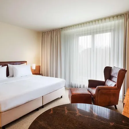 Hotel Lindner Airport, Part Of Jdv By Hyatt