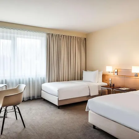 Lindner Airport, Part Of Jdv By Hyatt Szálloda 4*