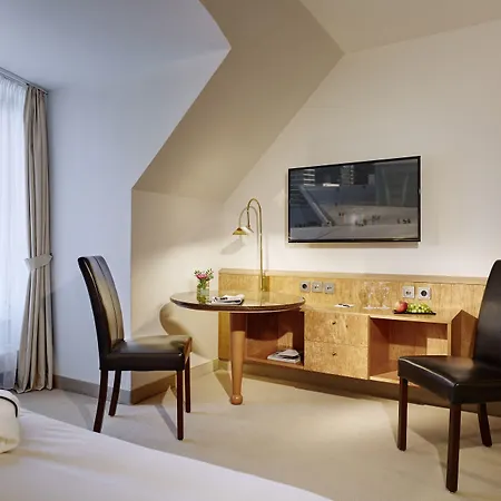 Lindner Airport, Part Of Jdv By Hyatt Szálloda 4*