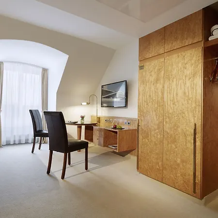 Szálloda Lindner Airport, Part Of Jdv By Hyatt Düsseldorf