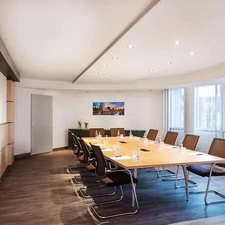 Hotel Lindner Airport, Part Of Jdv By Hyatt Düsseldorf