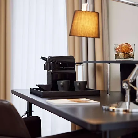 Lindner Airport, Part Of Jdv By Hyatt Отель 4*