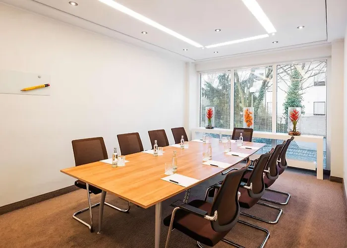 Hotel Lindner Airport, Part Of Jdv By Hyatt Düsseldorf